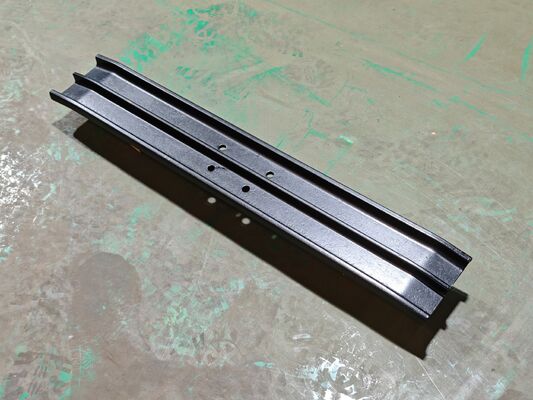 Comatsu PC60 Pista de tênis Triple Grouser Pista de tênis Pitch STG135A-8-750-001