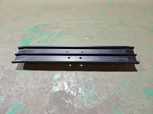 Comatsu PC60 Pista de tênis Triple Grouser Pista de tênis Pitch STG135A-8-750-001